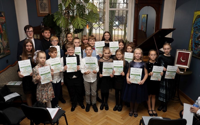 Lapkričio 30 d. mūsų mokyklos mokiniai dalyvavo XXIV – ajame respublikiniame jaunųjų pianistų festivalyje – maratone